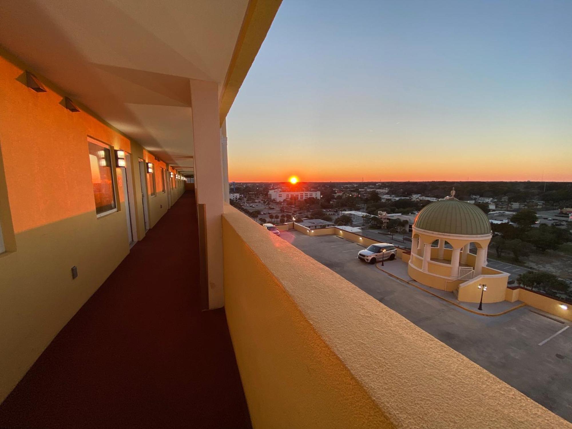 Camelot By The Sea Ocean Front Condo マートルビーチ エクステリア 写真
