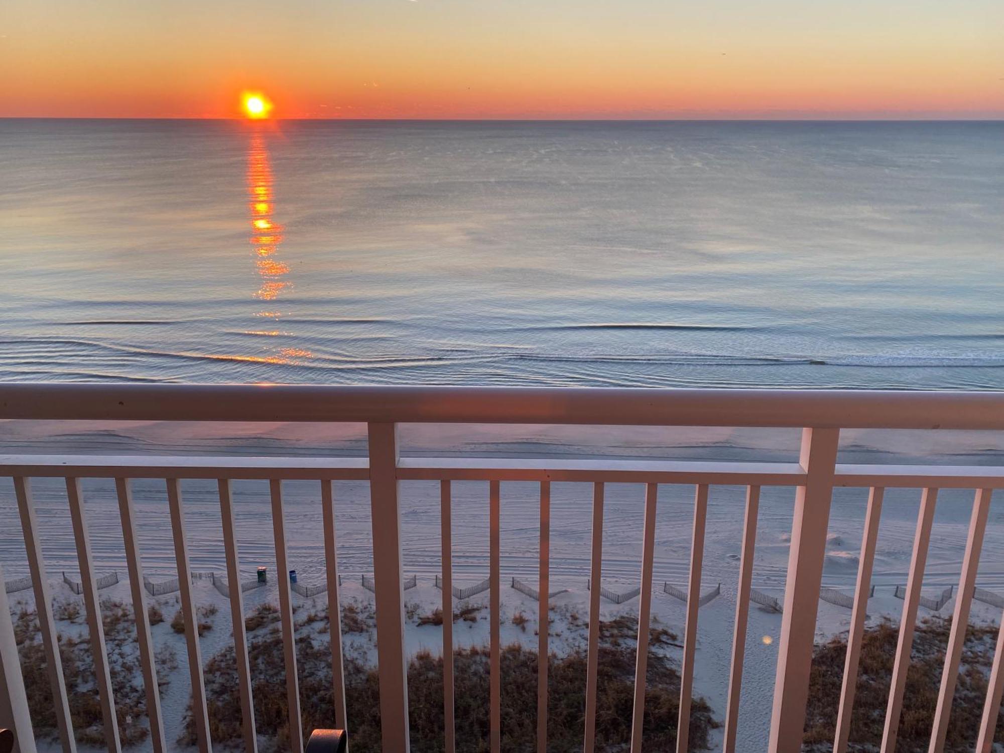 Camelot By The Sea Ocean Front Condo マートルビーチ エクステリア 写真